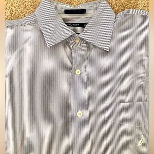 Nautica Natural Stretch Long Sleeved Striped Button Down Shirt Size L